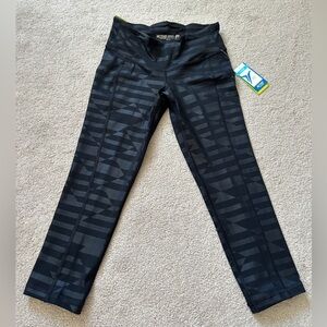 Old Navy Active Women's Capri Leggings